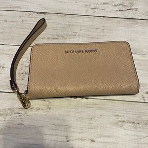 Michael Kors Phone Holder/Wristlet
